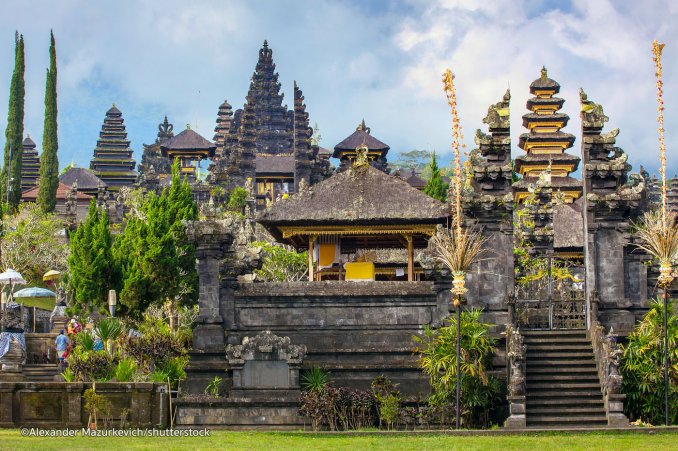 Đền Besakih, được gọi là Đền Mẹ của Bali trong hơn 1.000 năm
