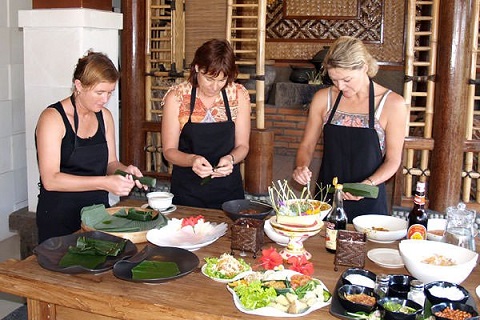 Du lịch Bali tham gia lớp học nấu nướng