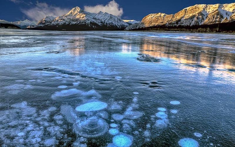 15 hồ nước đẹp đến khó tin ở Canada