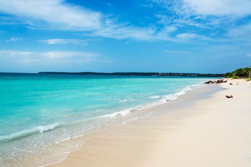 Playa Blanca gần Cartagena, Colombia