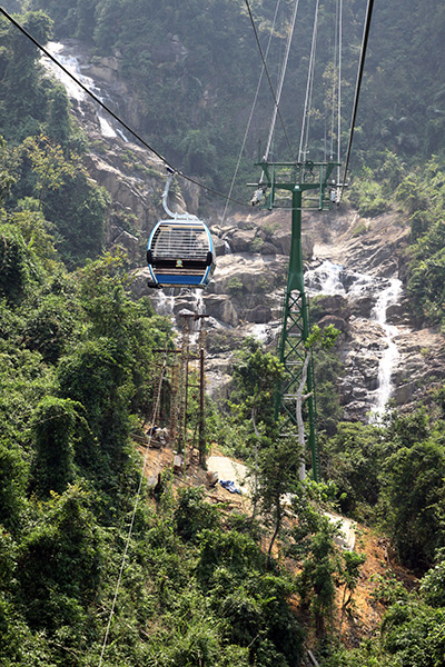 C&aacute;p treo B&agrave; N&agrave; lập 4 kỷ lục ch&iacute;nh thức hoạt động