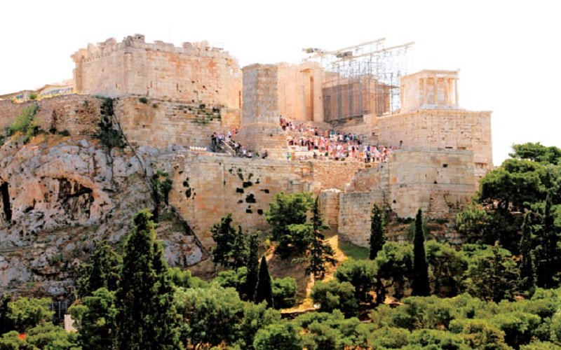 Ngọn đồi Acropolis chứa những điều hấp dẫn