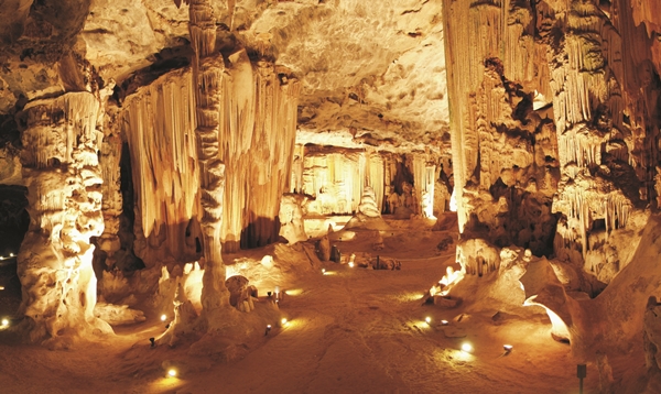 Hệ thống hang động Cango - Nam Phi