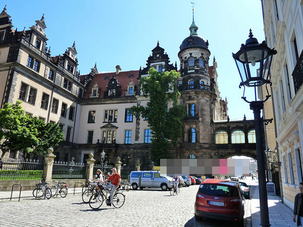 Vé máy bay đi Dresden