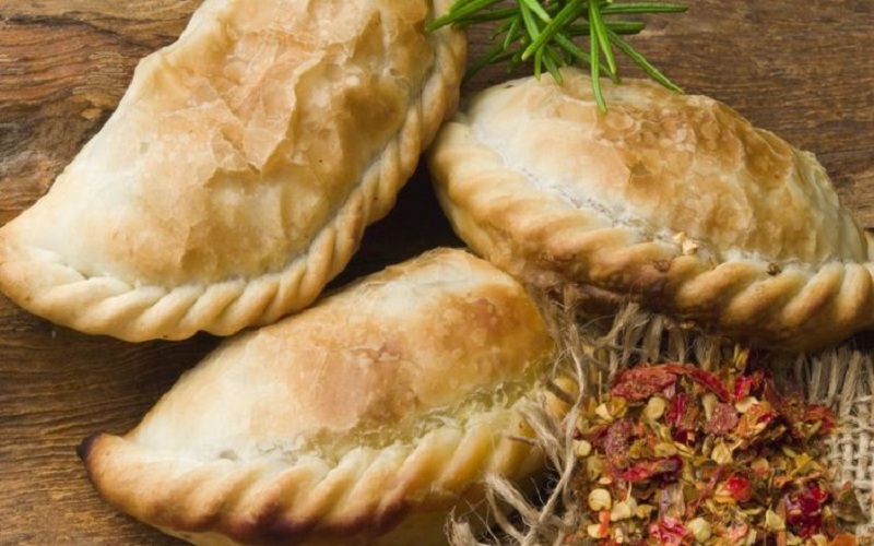 Empanadas món ăn nhanh nổi tiếng ở Nam Mỹ