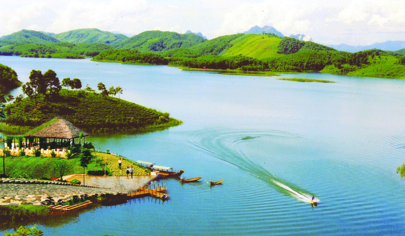 Thac Ba Lake - Legendary beautiful place