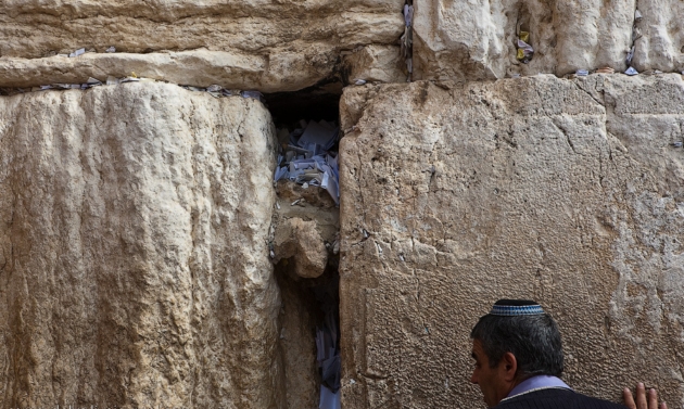 Dạo chơi ở th&aacute;nh địa linh thi&ecirc;ng nhất Jerusalem