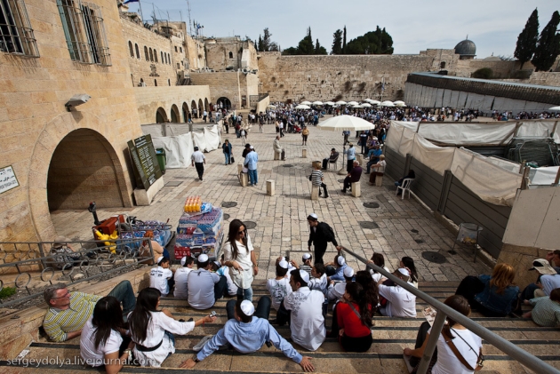 Dạo chơi ở th&aacute;nh địa linh thi&ecirc;ng nhất Jerusalem
