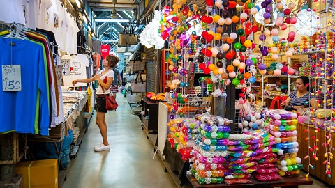 mua sắm ở Thái Lan sắm đèn trang trí cực chất ở chợ cuối tuần