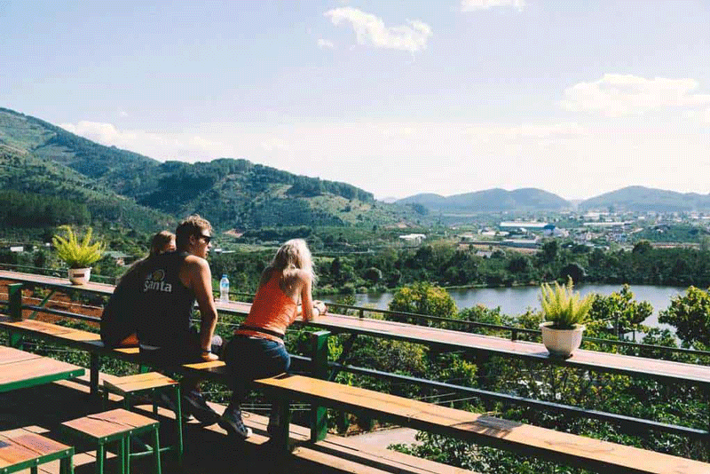 Quán Mê Linh coffee Garden