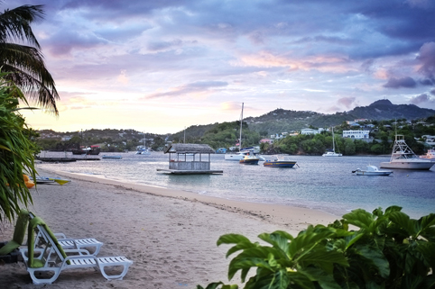 Quốc đảo St Vincent và Grenadines mát rượi giữa Caribe