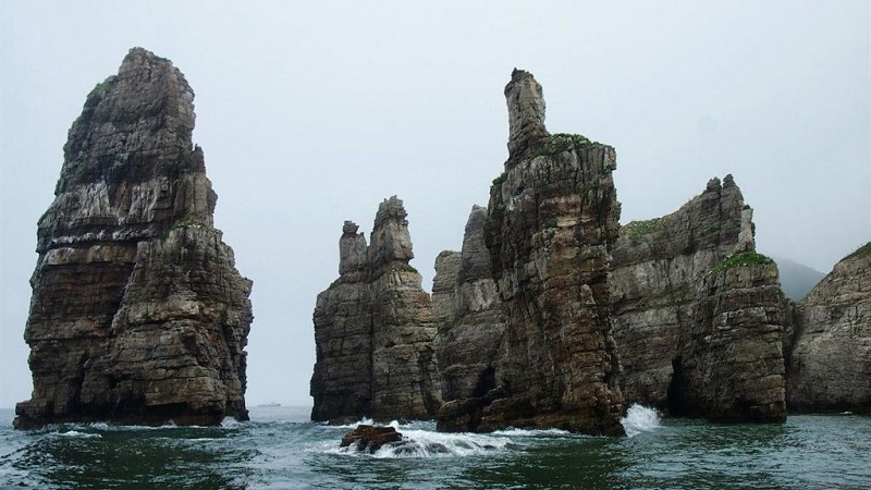 Vách đá Bun Bawui ở đảo Socheong