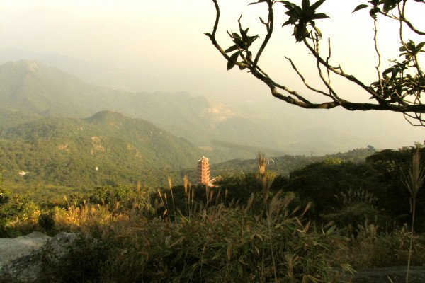 Xuân sang hành hương về Yên Tử 