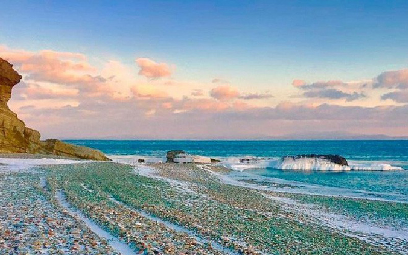 Khám phá Glass Beach – bãi biển thủy tinh trên Vịnh Ussuri