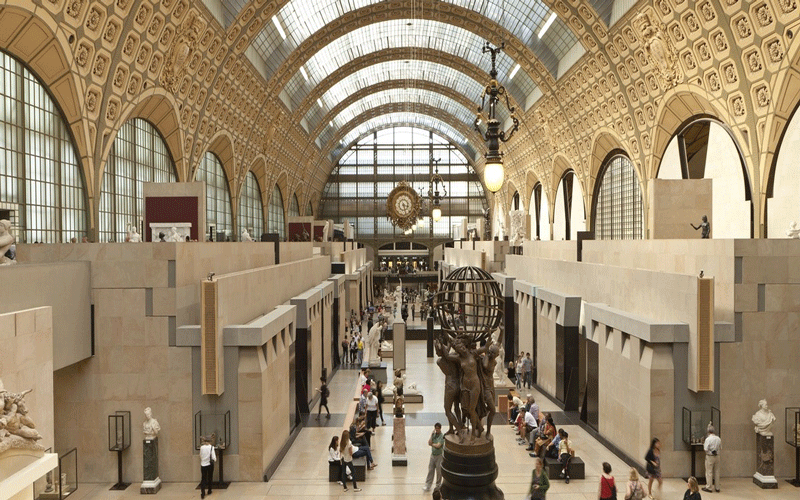 Bảo tàng Musee d'Orsay cũng gây chú ý mạnh với du khách