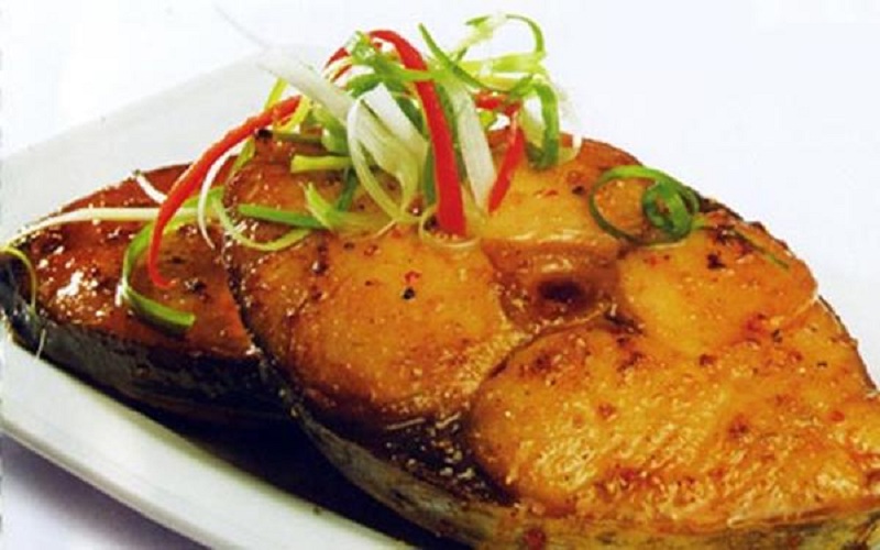 Giá cá thu ở Phú Quý khoảng 220.000 đồng/kg.