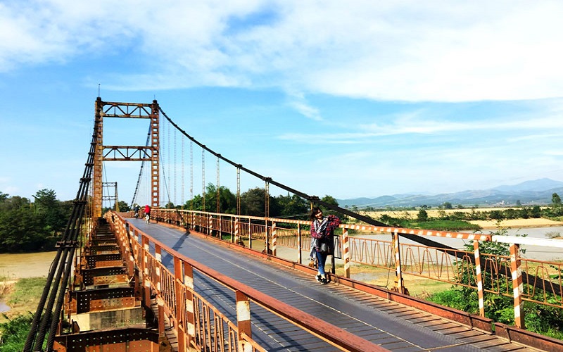 Cầu treo Kon Klor – địa điểm “check in” yêu thích của nhiều du khách