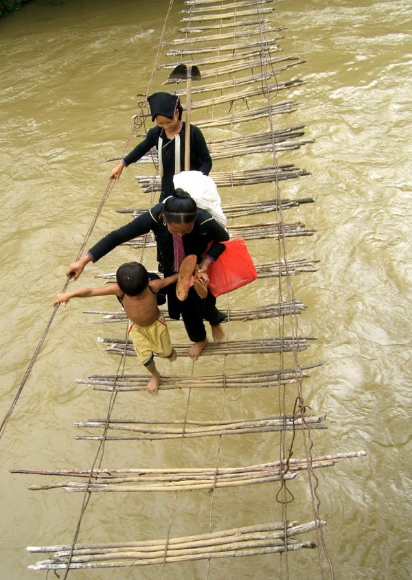 Những chiếc cầu treo đáng sợ nhất Việt Nam6