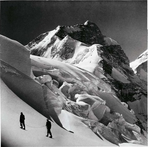 Ch&ugrave;m ảnh lịch sử của người đầu ti&ecirc;n chinh phục Everest