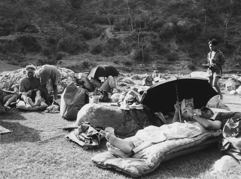 Ch&ugrave;m ảnh lịch sử của người đầu ti&ecirc;n chinh phục Everest