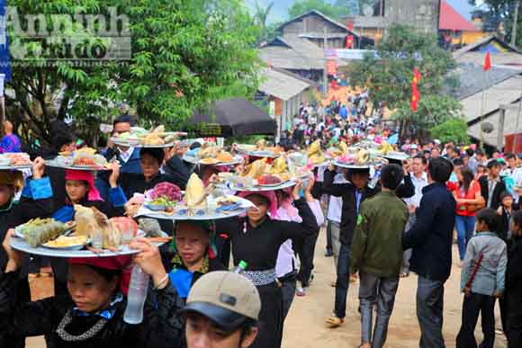 Khau Vai chợ "t&igrave;nh một đ&ecirc;m", H&agrave; Giang