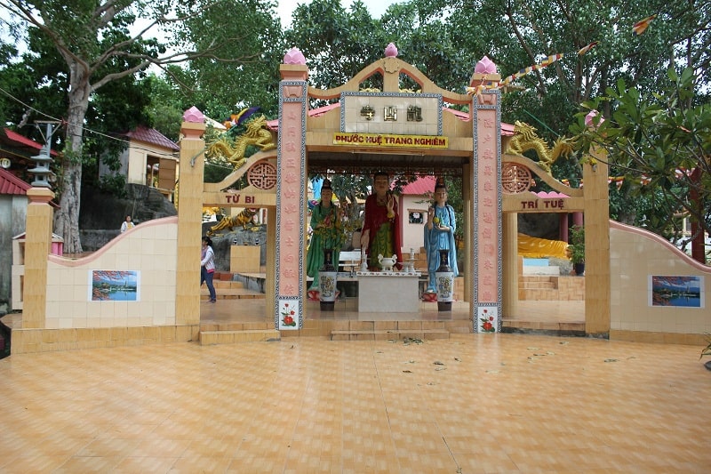 Vãng cảnh chùa Long Sơn Thạch Động