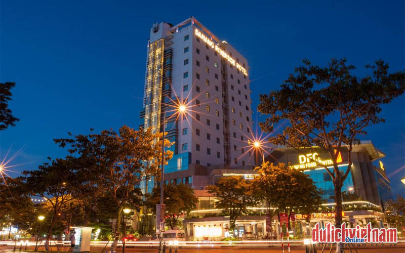 Danang Riverside Hotel - địa điểm xem pháo hoa lý tưởng