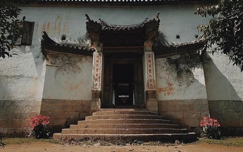 Ghé thăm Dinh thự vua Mèo đẹp như nhà cổ Trung Hoa tại Hà Giang