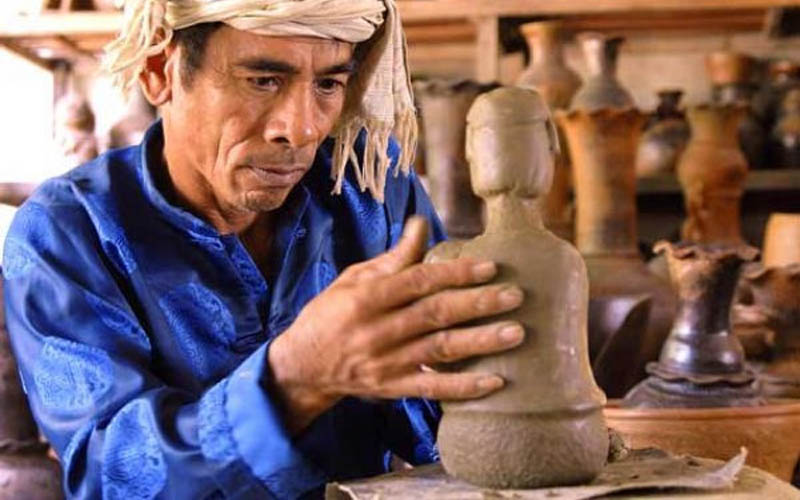 Trình UNESCO hồ sơ "Nghệ thuật xòe Thái" và "Nghệ thuật làm gốm của người Chăm"