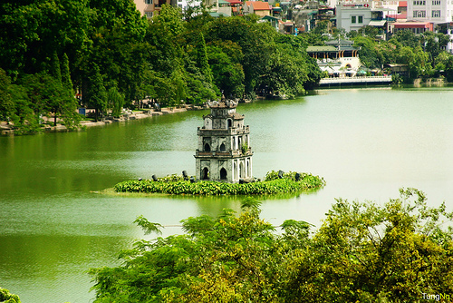 Đặt vé máy bay Hồ Chí Minh đi Hà Nội