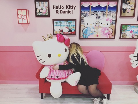 Hello Kitty Island