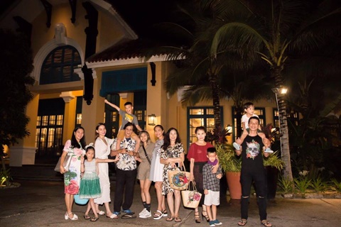 Hồ Ngọc Hà cùng gia đình du lịch Phú Quốc