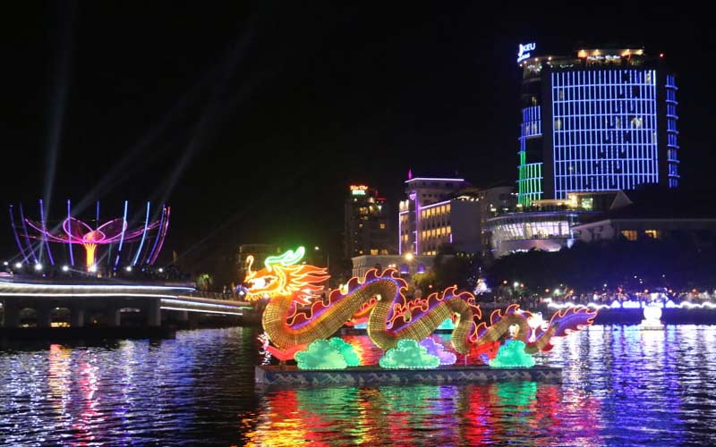 đêm hoa đăng Ninh Kiều 2019 