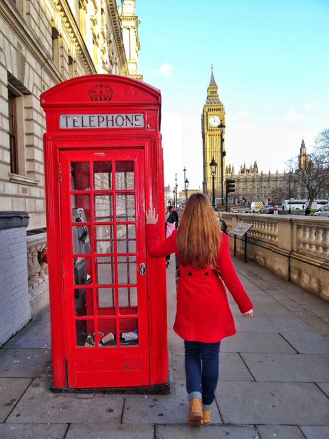 Trạm điện thoại công cộng huyền thoại mà bạn có thể tìm thấy ở khắp thủ đô Vương Quốc Anh.