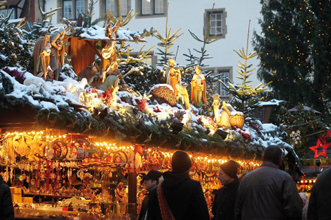 Chợ Giáng sinh ở Stuttgart, Đức.