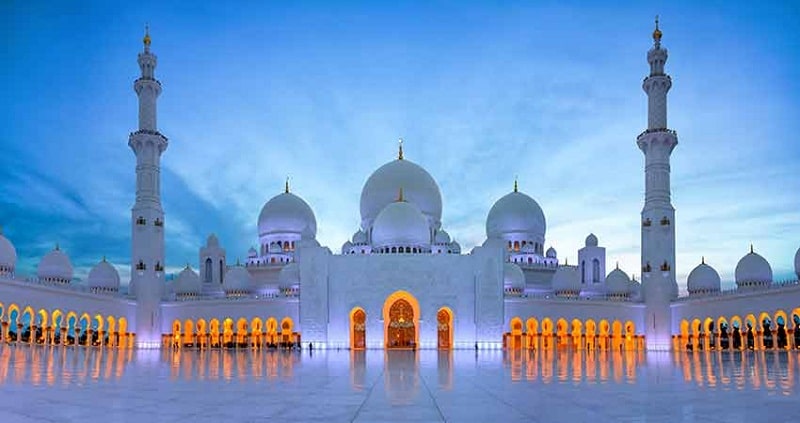 Sheikh Zayed là nhà thờ Hồi giáo lớn nhất ở UAE