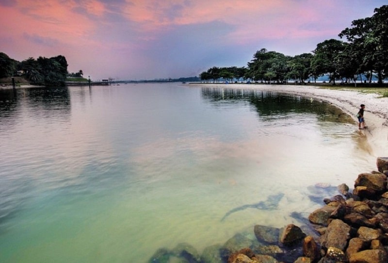 Biển Changi êm đềm trong xanh như ánh pha lê