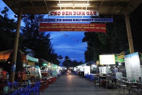 10 chợ đêm nổi tiếng nhất Việt Nam