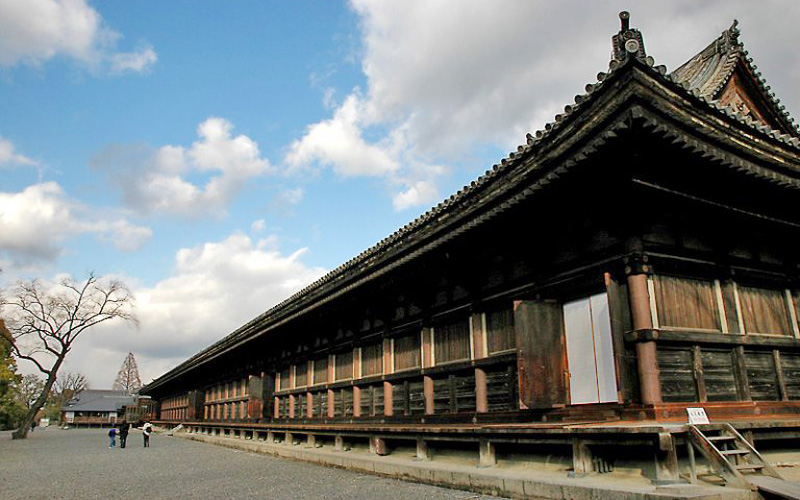 Đến Kyoto chiêm ngưỡng ngôi chùa gỗ dài nhất Nhật Bản Sanjusangen-do
