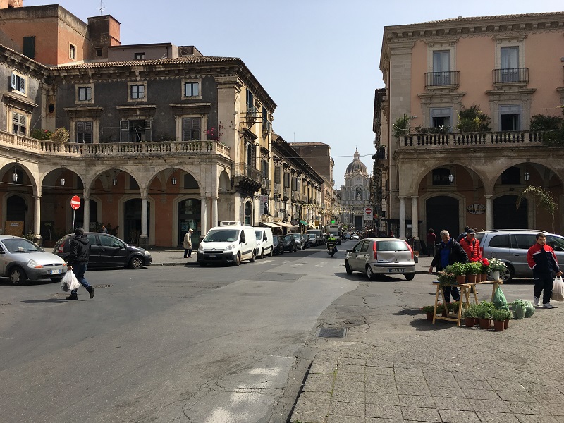 Quảng trường nhỏ Piazza Mazzini là một điểm đến thú vị