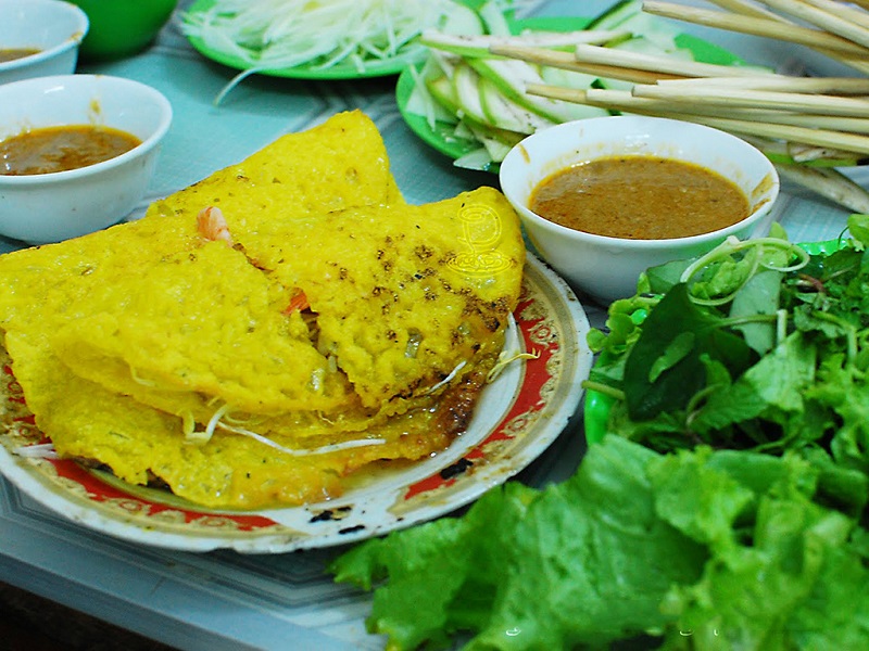 Bánh xèo Đà Nẵng vừa ăn