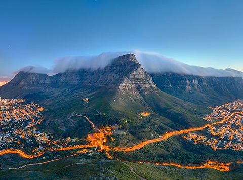Núi Table được coi như biểu tượng của Nam Phi.