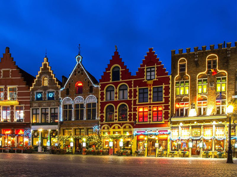 Thành phố Bruges Trung cổ trở nên sống động hơn bao giờ hết vào mùa đông, một thiên đường Giáng sinh thật sự.