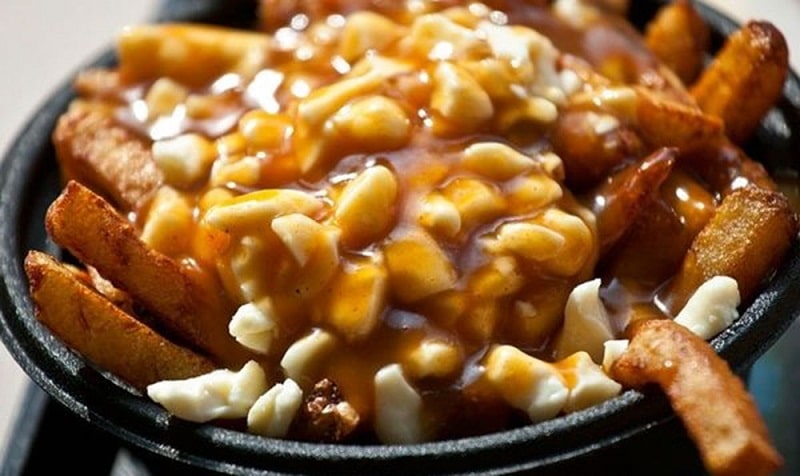 Món súp Poutine đặc biệt từ những nguyên liệu đơn giản