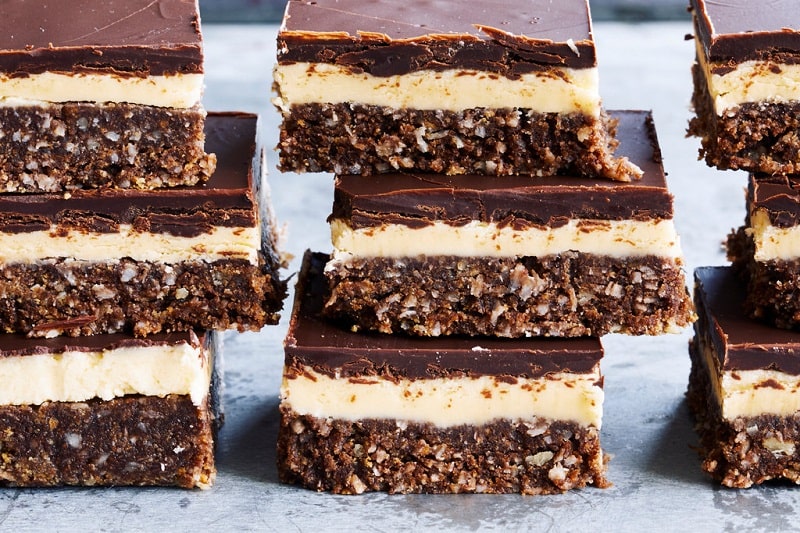 Nanaimo Bars là một món tráng miệng vô cùng đặc biệt và hấp dẫn ở Canada