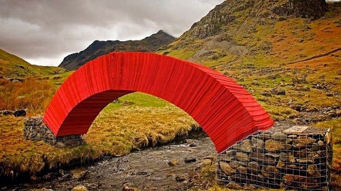 Độc lạ cây cầu làm bằng giấy