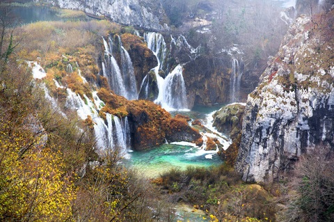 Khung cảnh hùng vĩ của vườn quốc gia Plitvice
