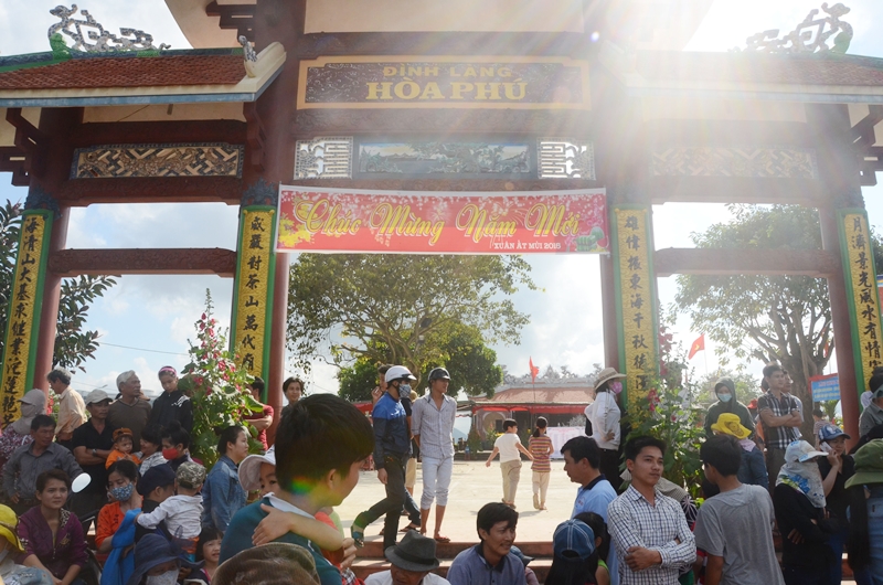 Lễ hội làng Hòa Minh