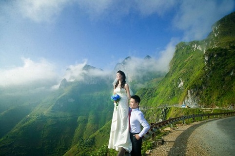 Dịch vụ chụp ảnh cưới trên đỉnh trời