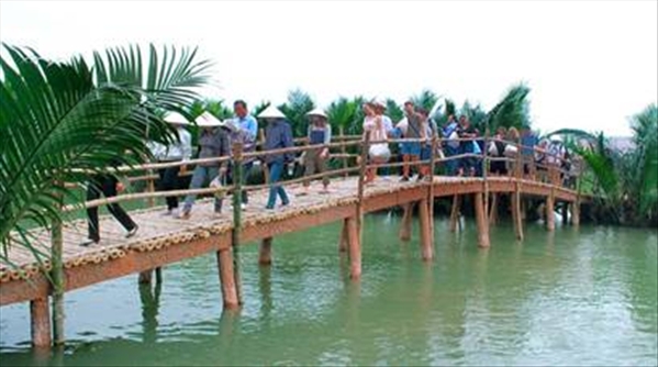 Tham quan làng du lịch sinh thái cộng đồng Trà Nhiêu